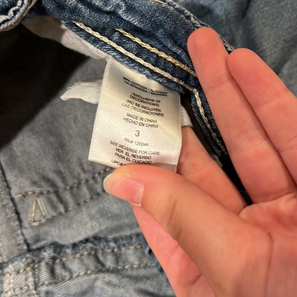 Wallflower Distressed Low-rise blue jeans. Size 3. TOTALLY ROCK OUT IN THESE! - Picture 5 of 7